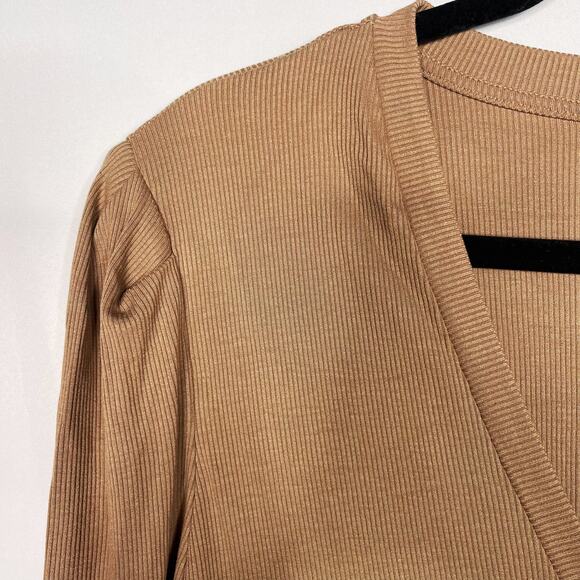New 7 For All Mankind Womens XLarge Tan Ribbed Puff Sleeve Button Front Knit Top - Picture 4 of 10